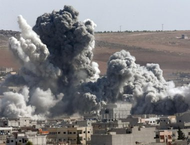 Συρία: 170 άμαχοι νεκροί στη Ράκα από βομβαρδισμούς